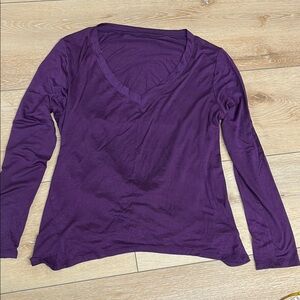 Very Soft Purple V-Neck Top, Workout/Casual